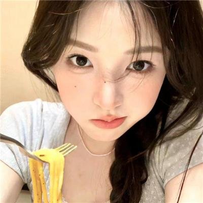 黑影窥窗
